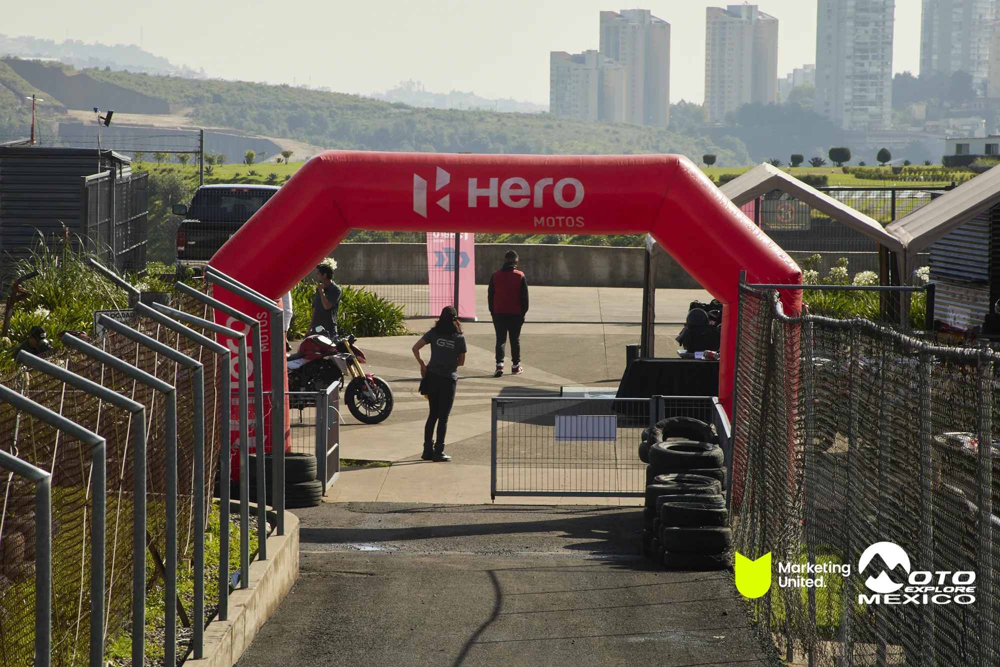 HUNK TRACKDAY 41